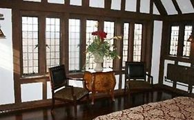 The Castle At Skylands Manor